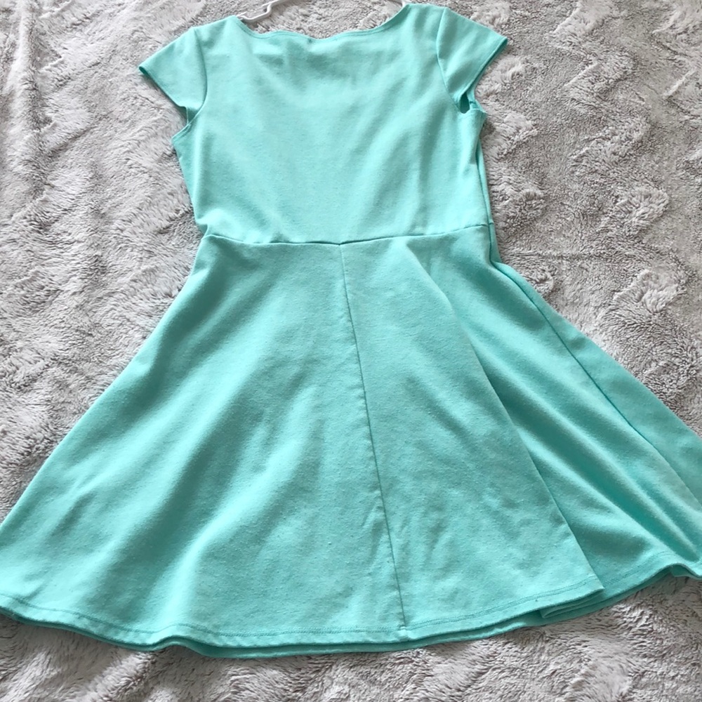 Dress - Picture 2 of 2